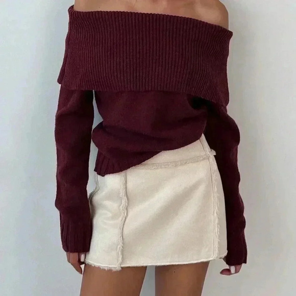 Burgundy Casual Women's Off-Shoulder Long-Sleeved Knitted Sweater - Picture 3 of 6